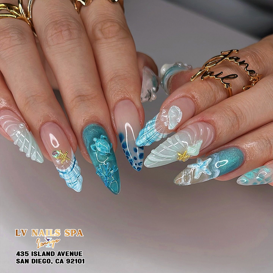 Trending July Nail Ideas
